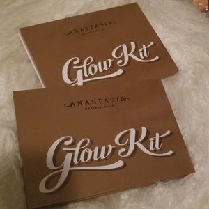 Anastasia Beverly Hills Ultimate Glow Kit